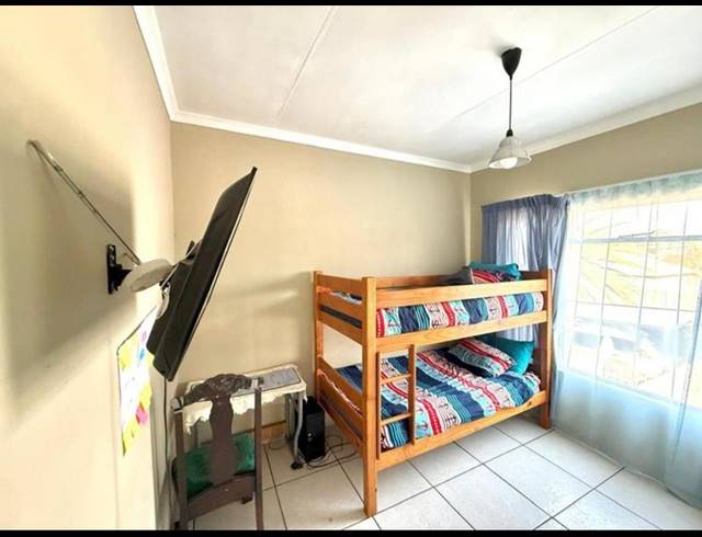 5 BEDROOM HOUSE FOR SALE IN TULISA PARK